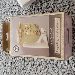 Plug-In Fragrance Wax Warmer